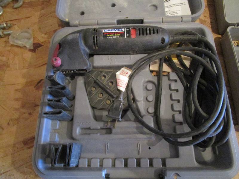lot 110 image: Dremel Sander & Kreg Drill Fixture