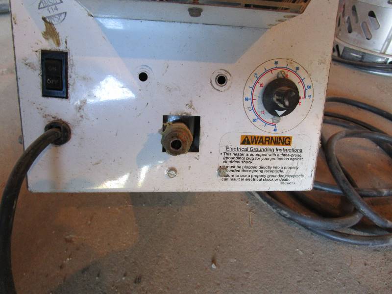 lot 113 image: LB White 155k BTU Propane Jobsite Heater