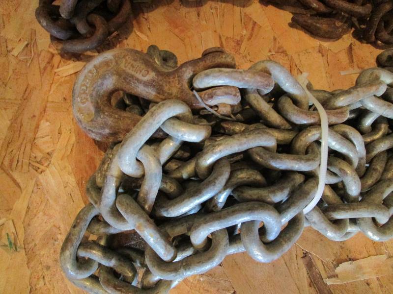 lot 119 image: (2) Log Chains