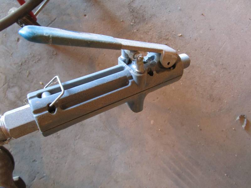 lot 120 image: Portable Sandblaster