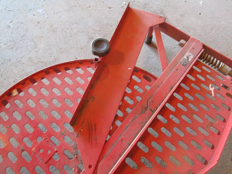 lot 122 image: 33 Shingle Shear