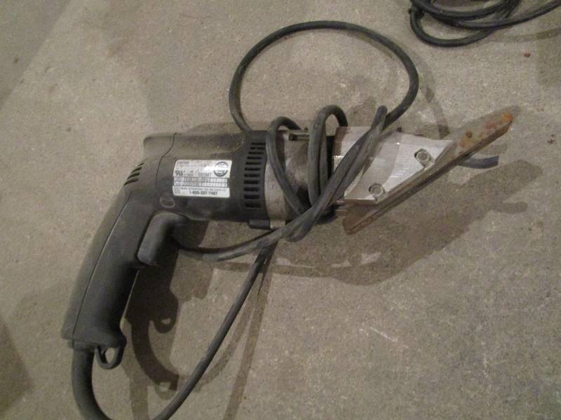 lot 141 image: (2) Electric Metal Shears