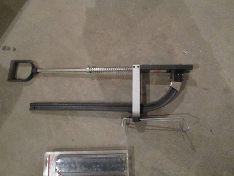 lot 186 image: Pex Tubing Stapler & Staples