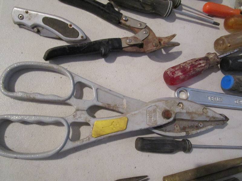lot 231 image: Misc Tools