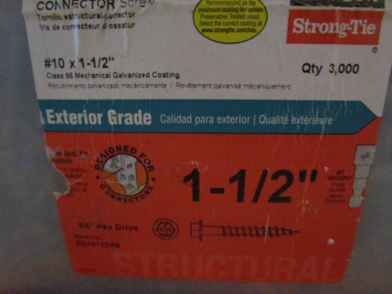 lot 247 image: 2 12 Buckets of 1 12 x #10 Screws