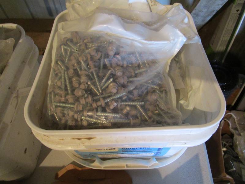 lot 254 image: Misc Steel RoofingSiding Screws