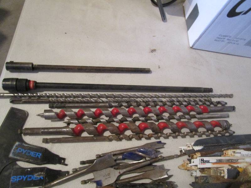 lot 236 image: Holesaws, Drill Bits, Saw Blades