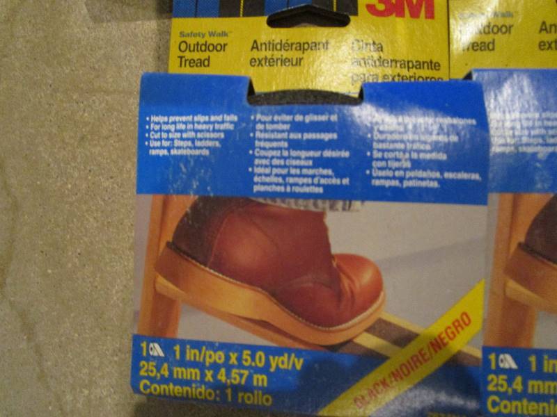 lot 263 image: Grip Tape & Misc Cleaning Supplies