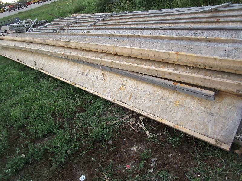 lot 341 image: (40) Trusses 20-24 30 Long