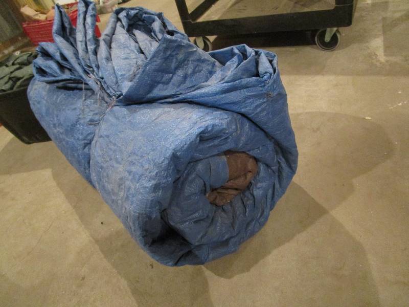 lot 287 image: Tarps  Tote