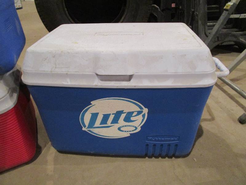 lot 291 image: (3) Coolers