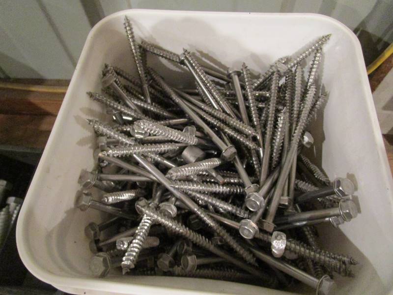 lot 297 image: Misc Anchor Screws