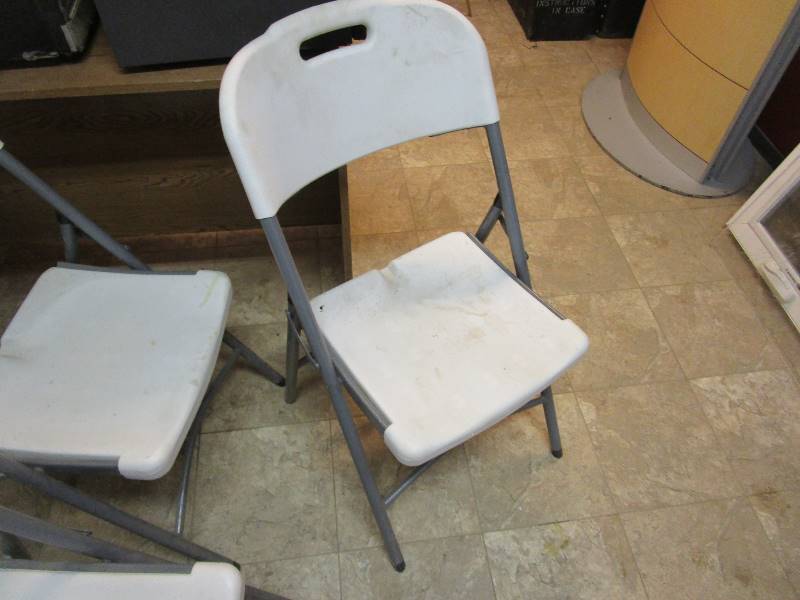 lot 318 image: (3) Composite Folding Chairs