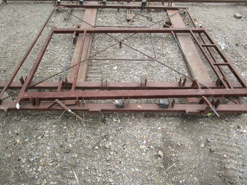 lot 333 image: 16 & 8 Stud Wall Jigs
