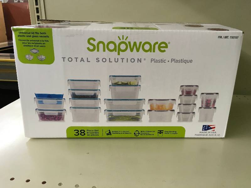 Snapware 38Pc Plastic, Retail $24.99
