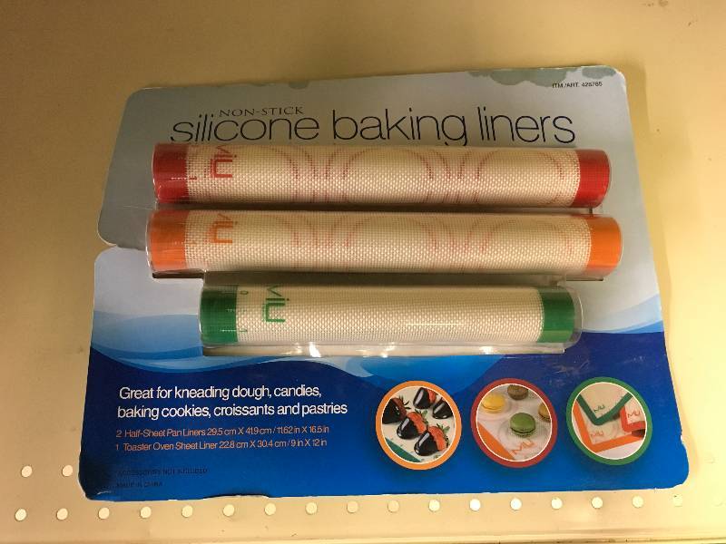 Non-Stick 3PK Silicone Baking Liners,Retail $13.99