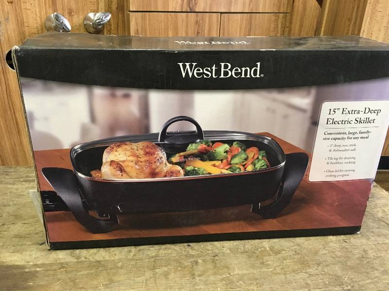 West Bend Oblong Skillet, Retail $22.99