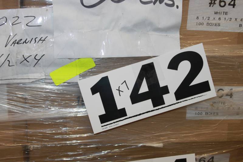 700 White Gift Boxes (8-12 x 6-12 x 4)