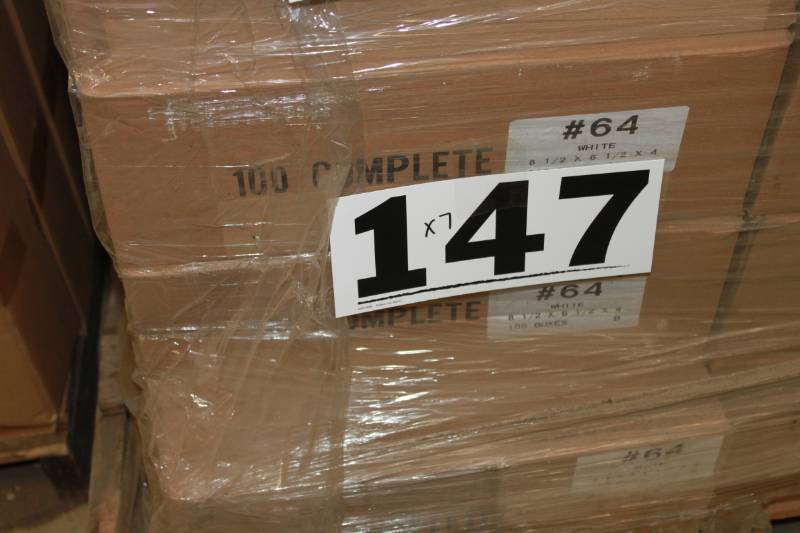700 White Gift Bags (8-12 x 6-12 x 4)