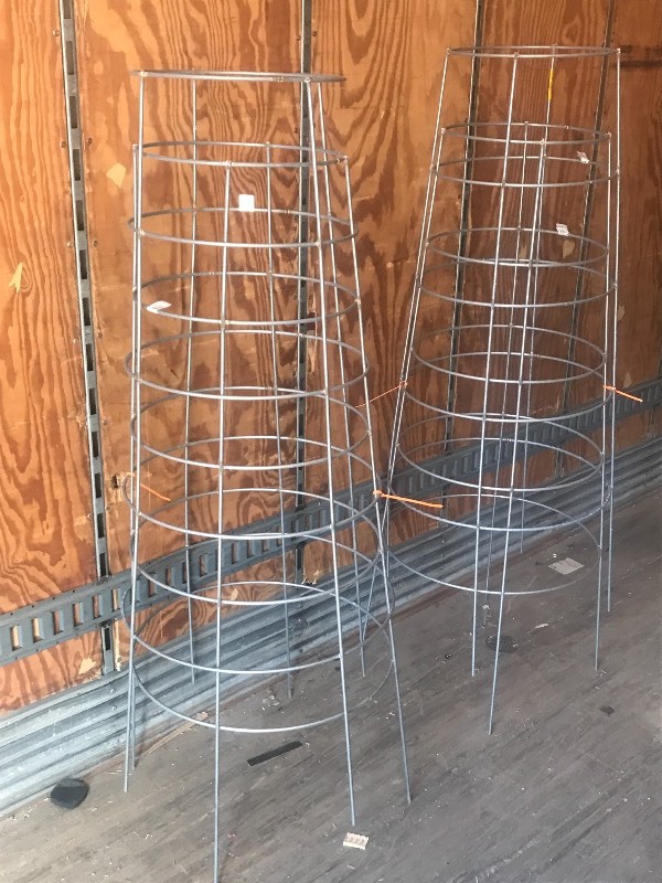 lot 49 image: (4) New 5ft Steel Plant Supports