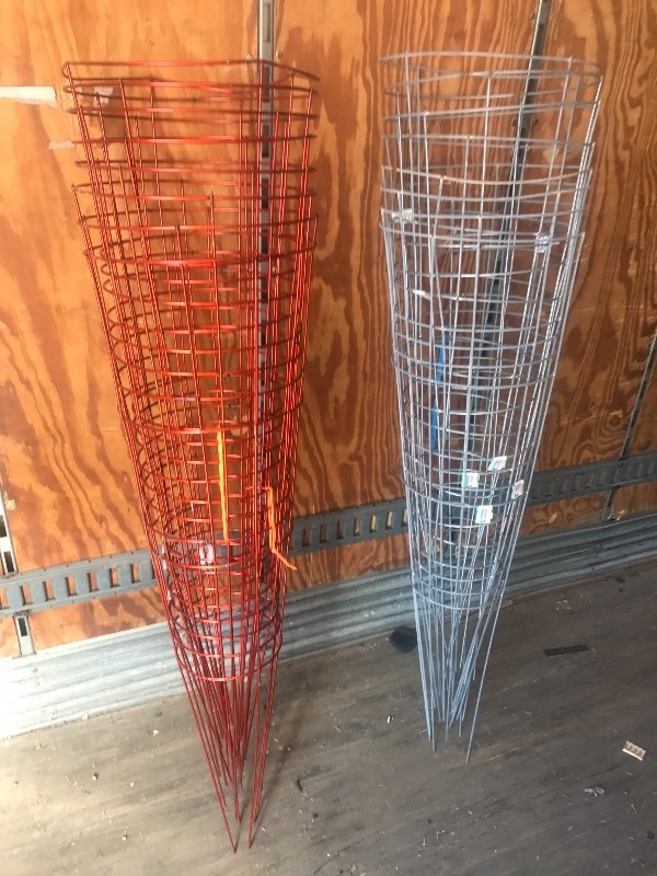 lot 53 image: (16) New 16x54 Plant Supports