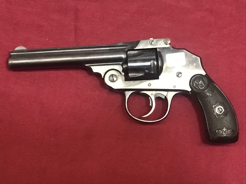 lot 3 image: Iver-Johnson 2nd Generation Revolver