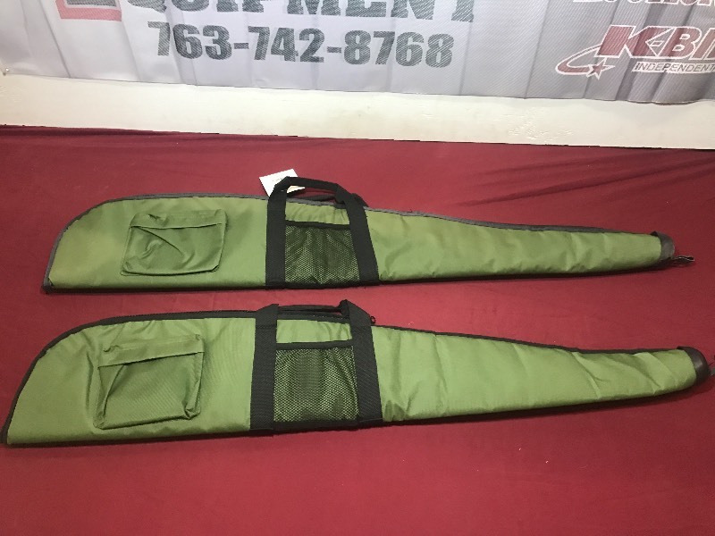 lot 62 image: (2) Padded Rifle Cases
