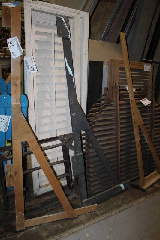 lot 81 image: Lot of (3) Wood Stage Wall Braces