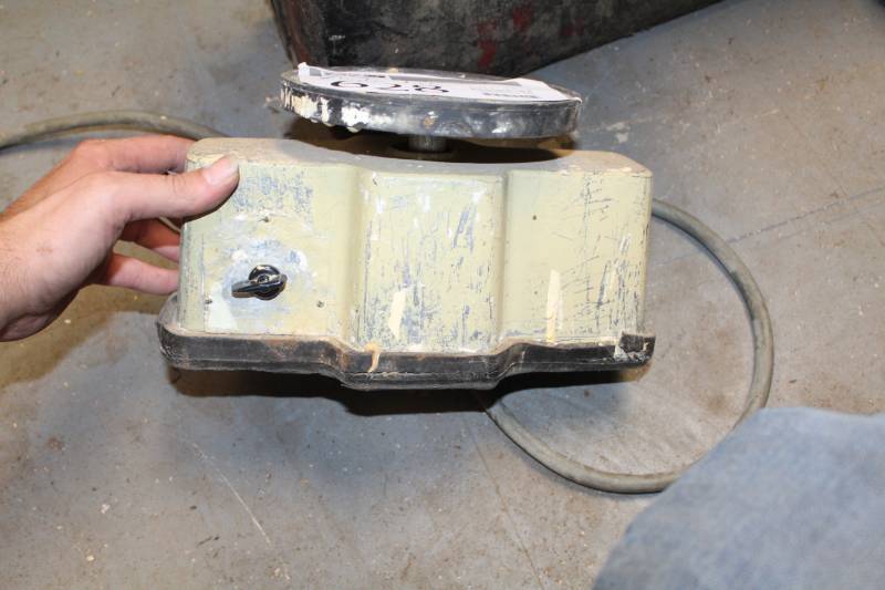 lot 628 image: Vibration Table