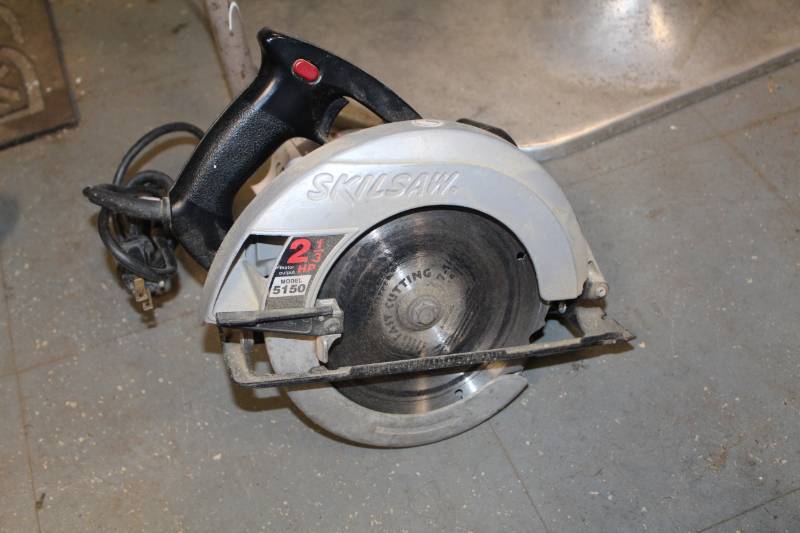 lot 621 image: Skilsaw 7.25in. Circular Saw