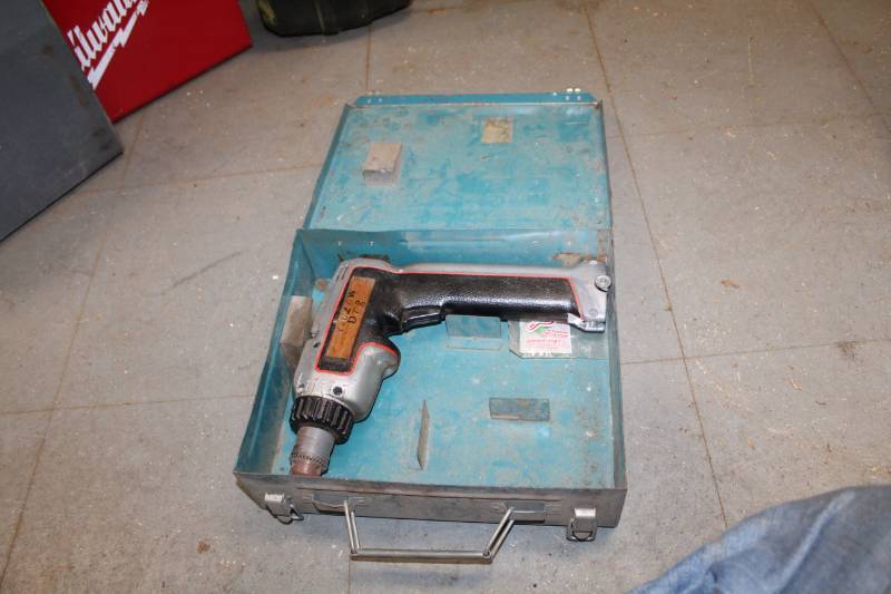 lot 618 image: Makita Cordless Drill w Case