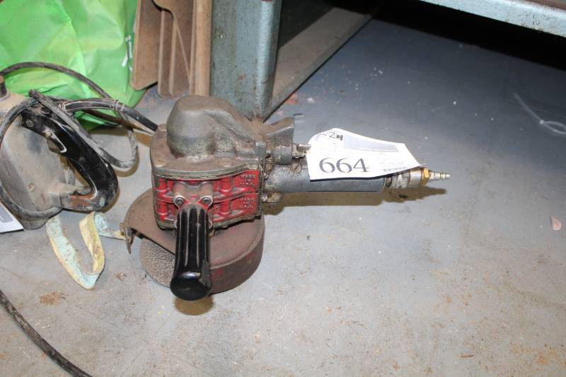 lot 664 image: The Rotor Tool Pneumatic Vertical High Production Grinder