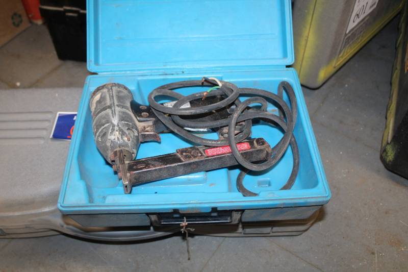 lot 617 image: Duofast 14in. Stapler w Case