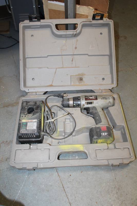 lot 610 image: Porter-Cable 20V Cordless Drill w Case, Battery, Charger