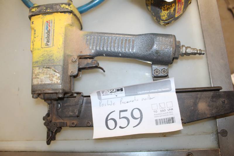 lot 659 image: Paslode Pneumatic Nailer