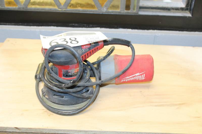 lot 638 image: Milwaukee Tools 5in. Random Orbit Sander