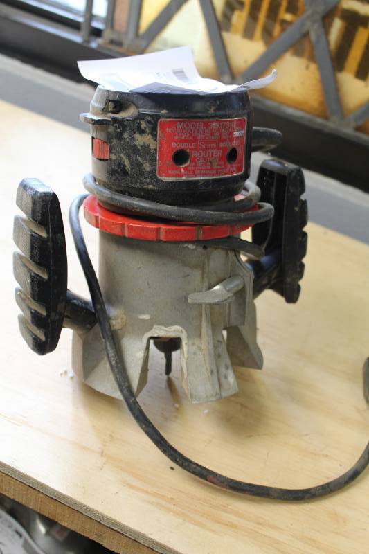 lot 650 image: Sears Router