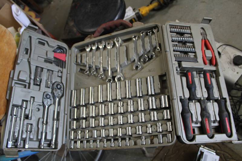 lot 681 image: Tool Box w Ratchet, Sockets, Wrenches, Allen Wrenches, Pliers, Screwdriver, Bits