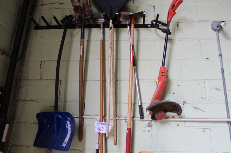 lot 287 image: Shovels, Broom, Weed Whip