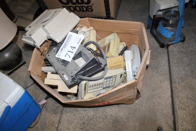 lot 714 image: Office Phones