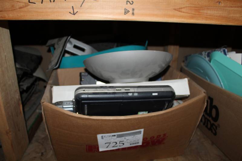 lot 725 image: Laptops, Monitors, Cell Phones, Keyboards
