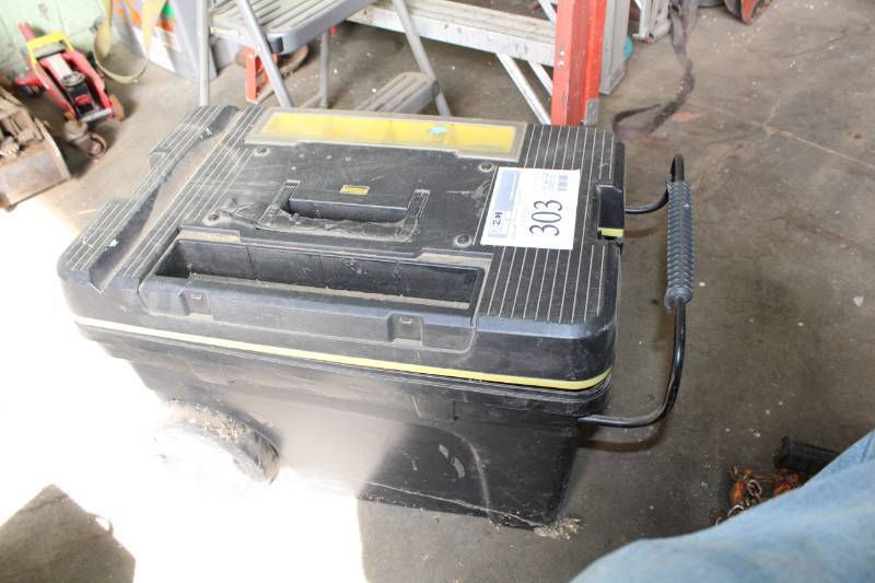 lot 303 image: Stanley Pro Mobile Rolling Tool Chest