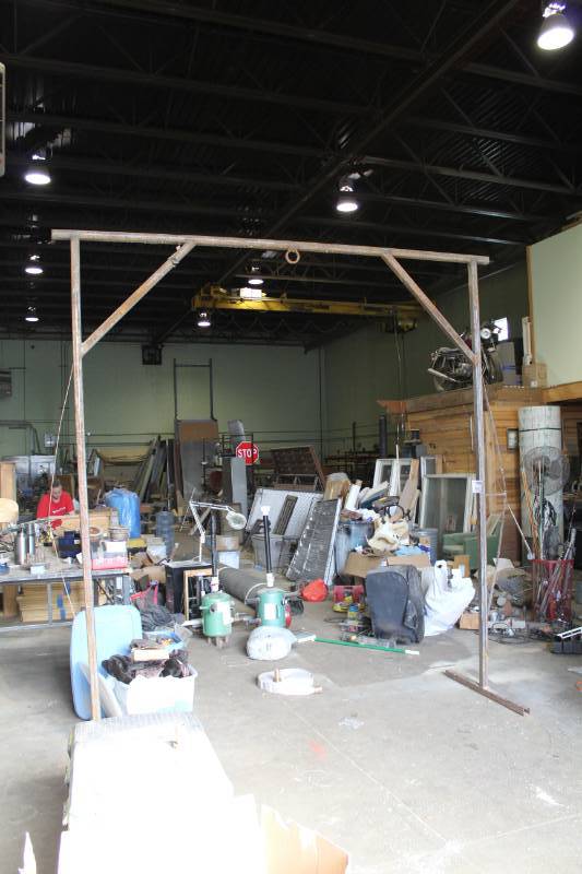 lot 398 image: Engine Hoist Frame