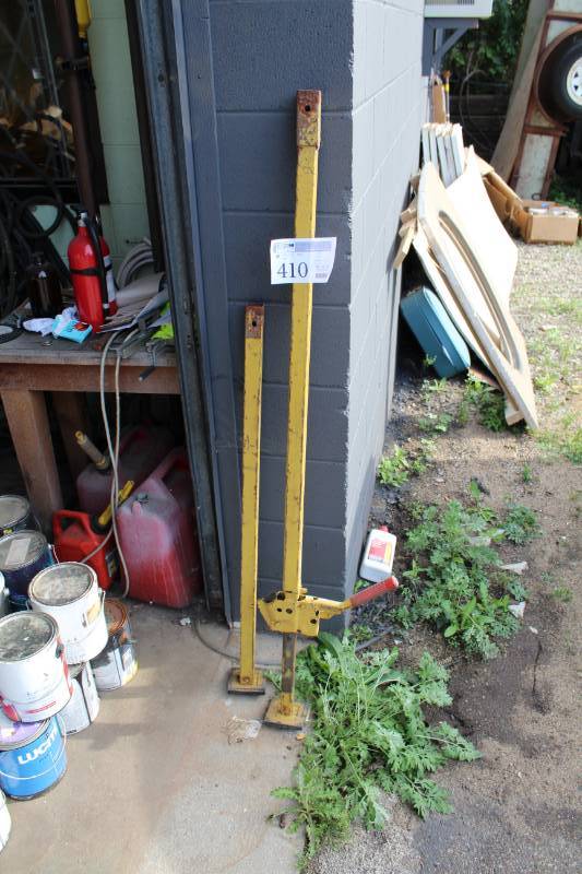 lot 410 image: Ceiling Jack