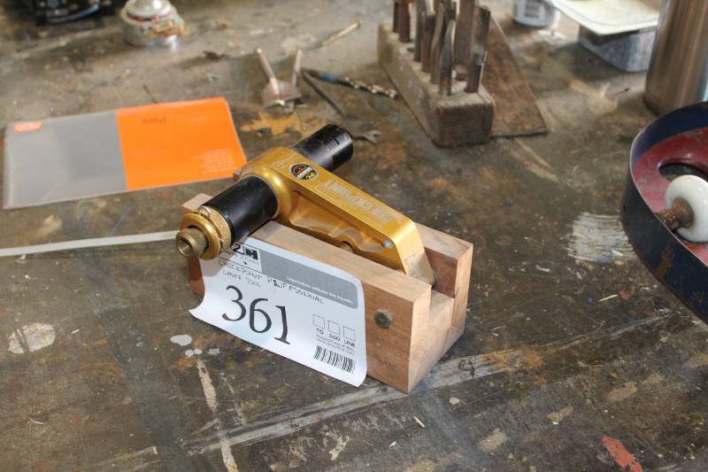 lot 361 image: Checkpoint Professional Laser Tool