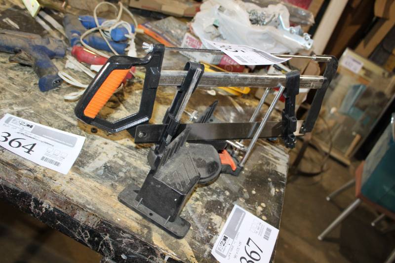lot 365 image: Miter Hand Saw Box w Additional Saw