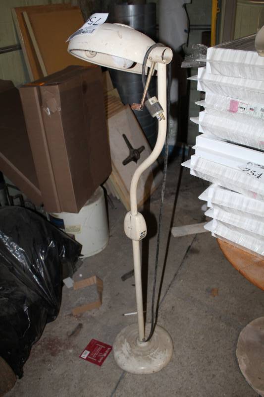 lot 756 image: Floor Lamp