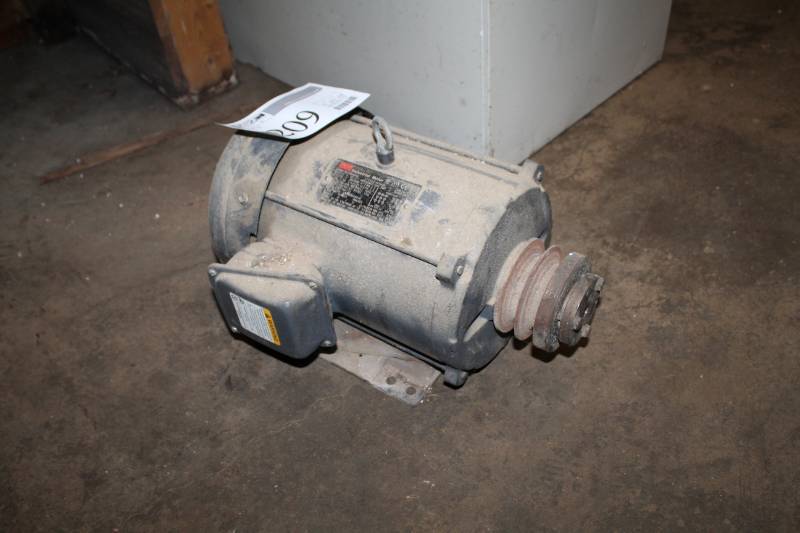 lot 209 image: Dayton Industrial Motor