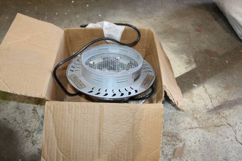 lot 422 image: Indoor Campfire Base
