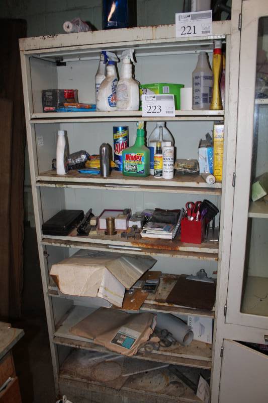 lot 223 image: Shelving Unit